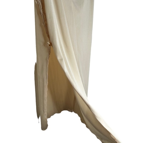 Vintage Vanity Fair Long Slip with Slit - Picture 5 of 8
